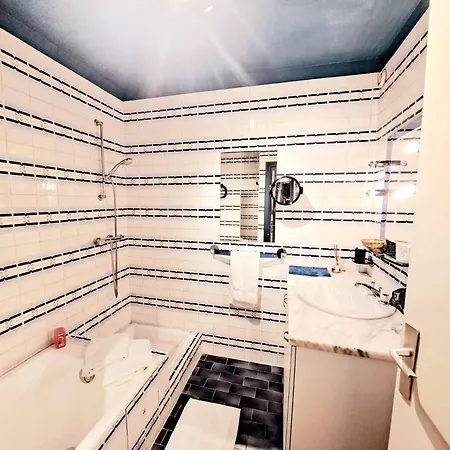 Apartmán Exceptionnel Sea View- Monaco - 2 Joined Toghether - 110 M2 *